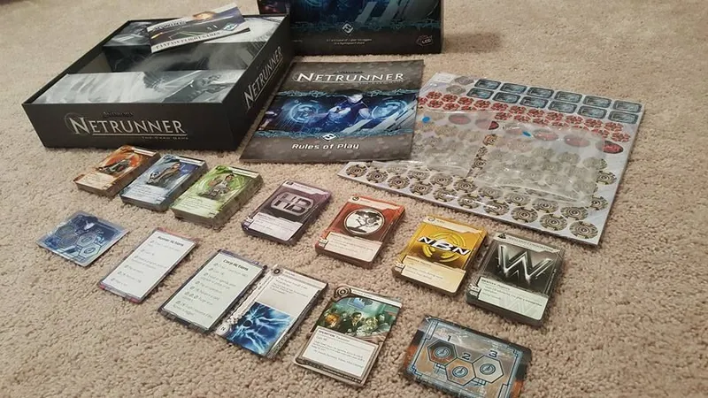 Что внутри: игра Android: Netrunner