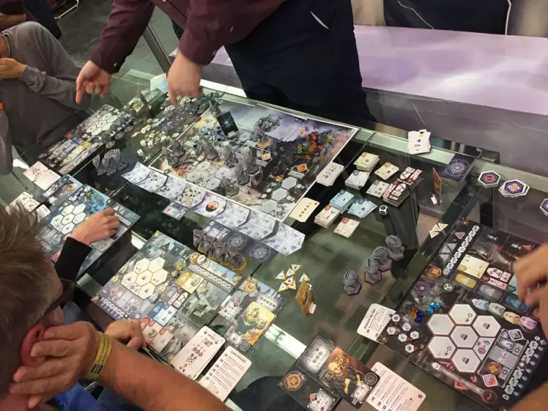 Партия: игра Анахронность