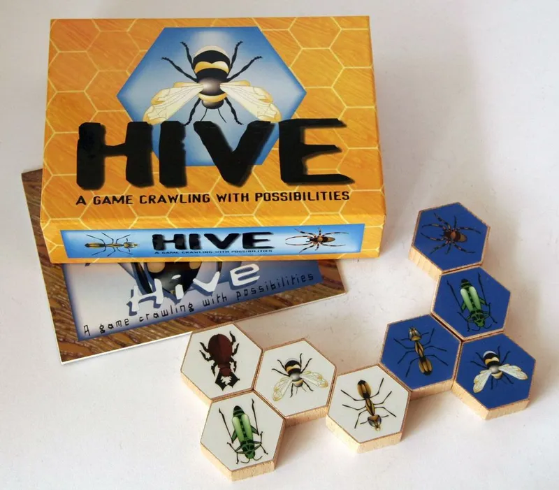 Что внутри: игра Улей